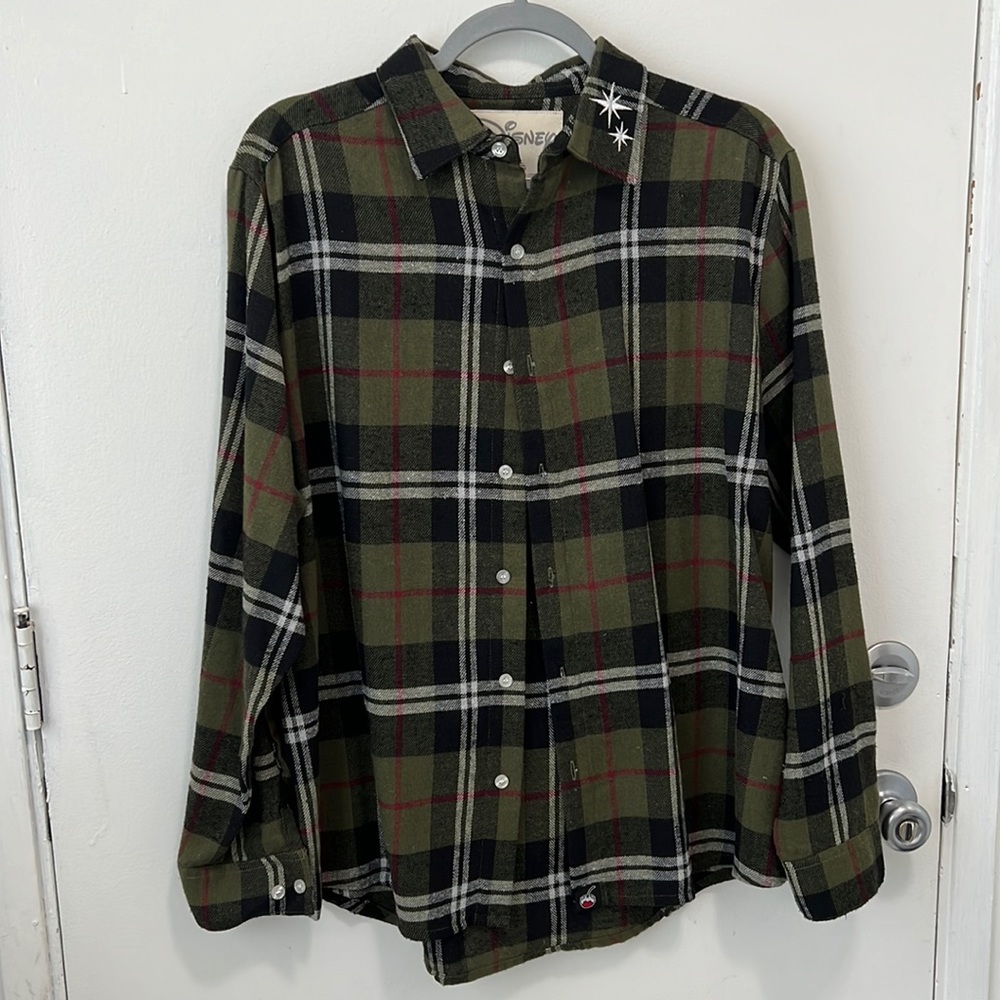 Cakeworthy Peter Pan flannel size Large